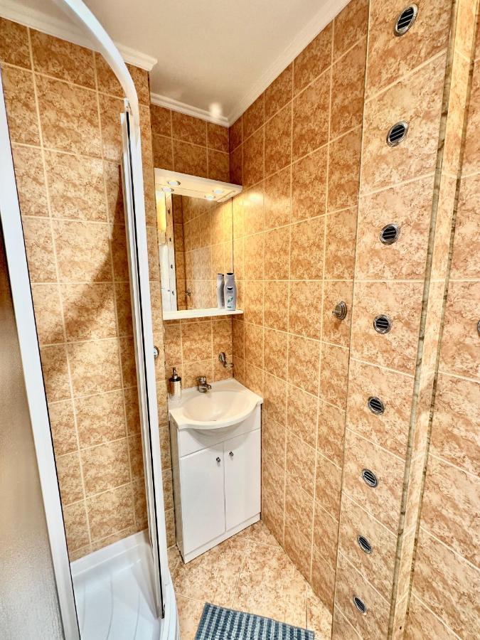 Apartmán Sun Clima/Ac Metro X2 Fast Wifi 500 Mbs 70'Tv Netflix Appletv Hbo Varšava Exteriér fotografie